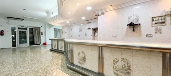 253m² Commercial property in Petrer, Spain No. 98642 5