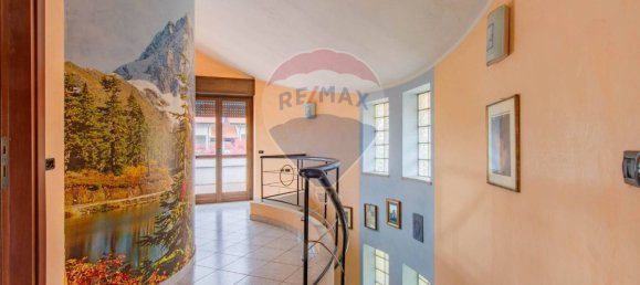 3 Schlafzimmer Villa in Gorla Minore, Italy, Nr. 263558 14