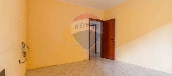 3 Schlafzimmer Villa in Gorla Minore, Italy, Nr. 263558 13