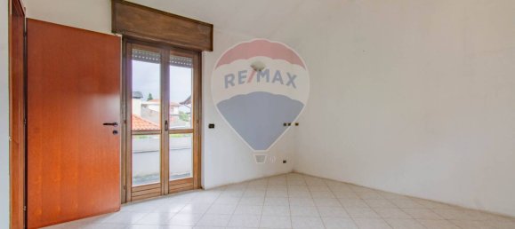 3 Schlafzimmer Villa in Gorla Minore, Italy, Nr. 263558 16