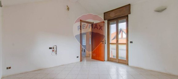 3 Schlafzimmer Villa in Gorla Minore, Italy, Nr. 263558 17