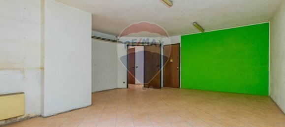 3 Schlafzimmer Villa in Gorla Minore, Italy, Nr. 263558 29
