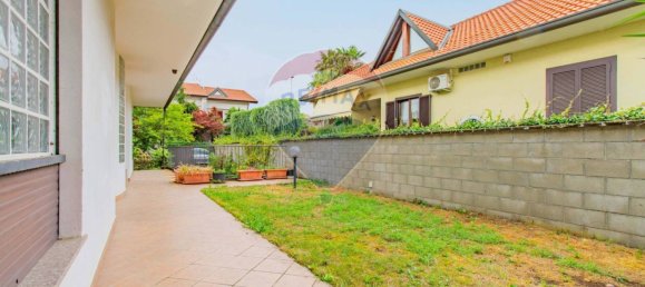 3 Schlafzimmer Villa in Gorla Minore, Italy, Nr. 263558 32