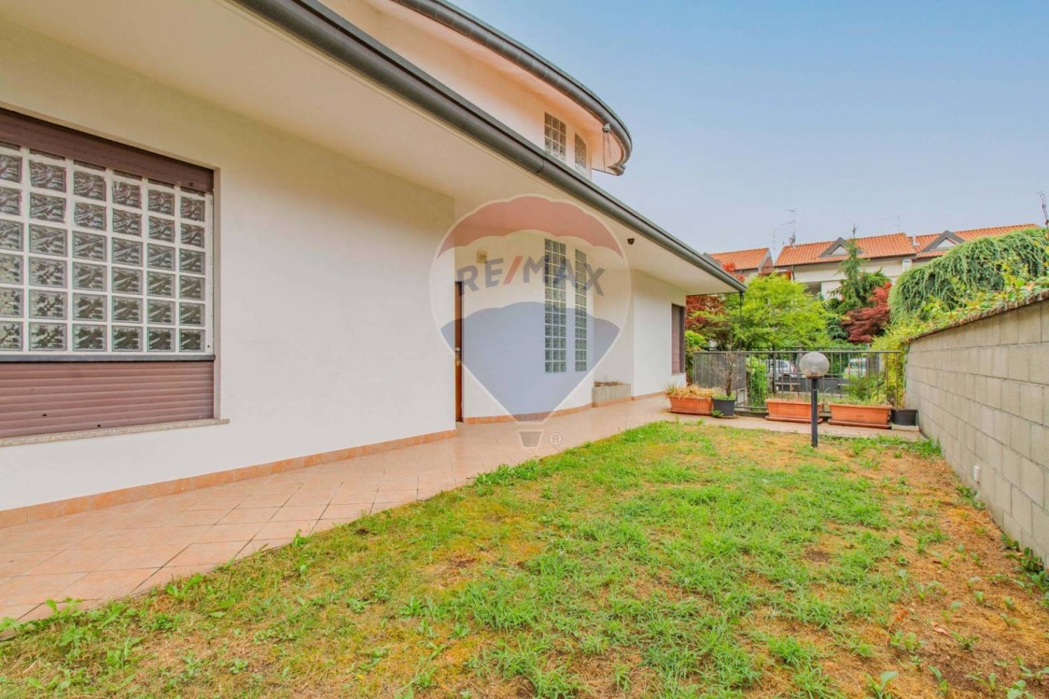 3 Schlafzimmer Villa in Gorla Minore, Italy, Nr. 263558