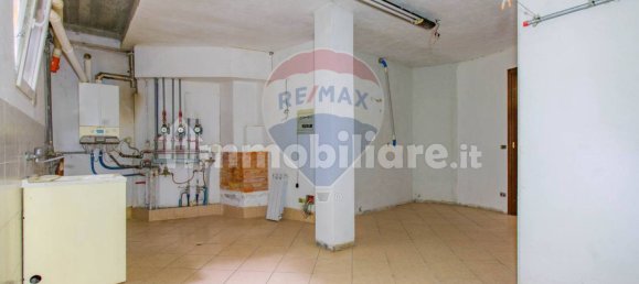 3 Schlafzimmer Villa in Gorla Minore, Italy, Nr. 263558 26