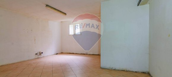 3 Schlafzimmer Villa in Gorla Minore, Italy, Nr. 263558 27