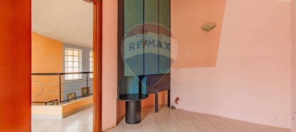 3 Schlafzimmer Villa in Gorla Minore, Italy, Nr. 263558 20