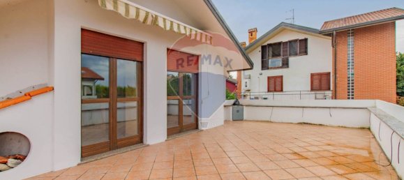 3 Schlafzimmer Villa in Gorla Minore, Italy, Nr. 263558 5