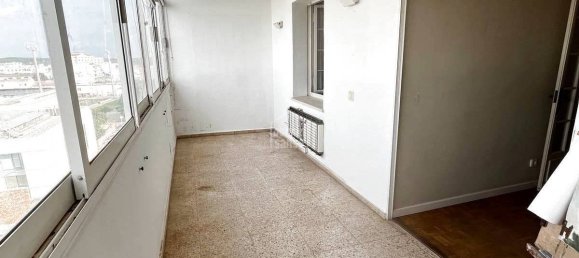 Apartamento de 4 dormitorios en Mahon, Spain No. 4999 19
