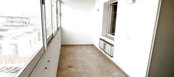 Apartamento de 4 dormitorios en Mahon, Spain No. 4999 17