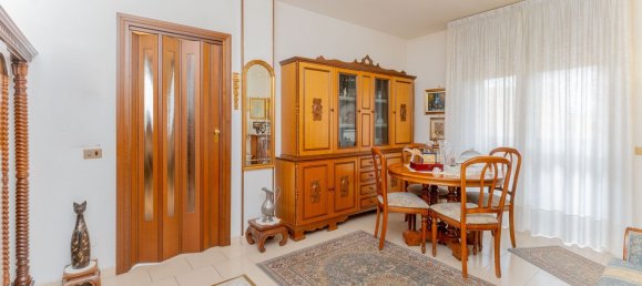 3-salle Appartement à Sedriano, Italy No. 330374 21