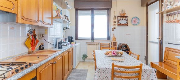3-salle Appartement à Sedriano, Italy No. 330374 19