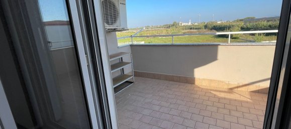 4 rooms Apartment in Giugliano in Campania, Italy No. 114776 10