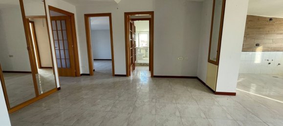 4 rooms Apartment in Giugliano in Campania, Italy No. 114776 8