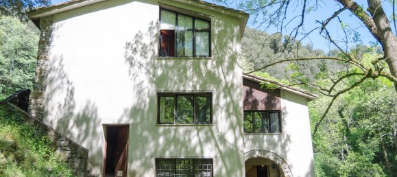 Villa de 3 dormitorios en Santa Pau, Spain No. 4829 2