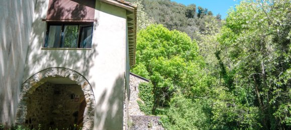 Villa de 3 dormitorios en Santa Pau, Spain No. 4829 3