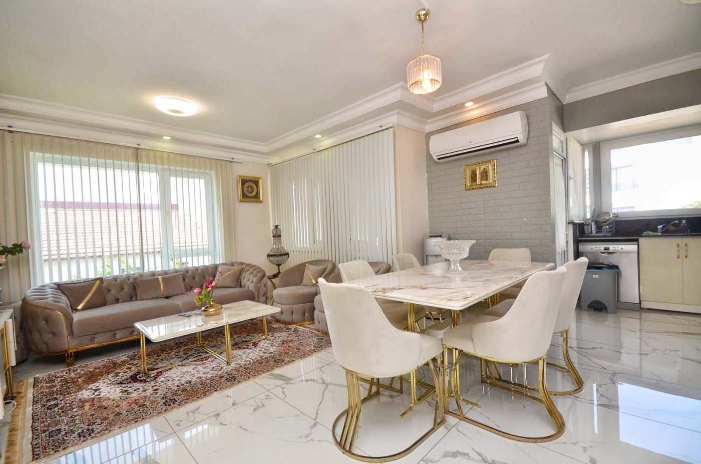 Villa 3+2 in Kargicak, Turkey No. 48224