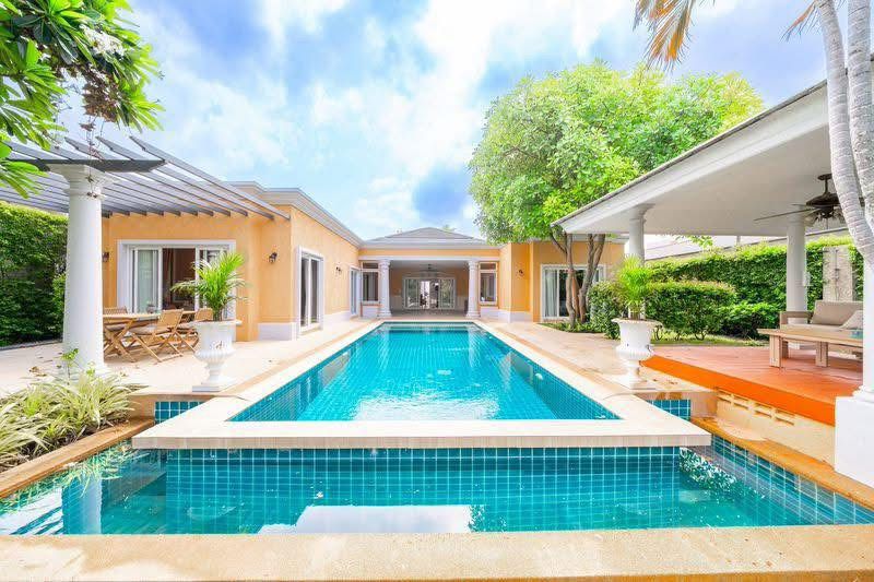 4 dormitorios villa en venta en Pattaya, Chonburi, Eastern Thailand, Thailand № 146104
