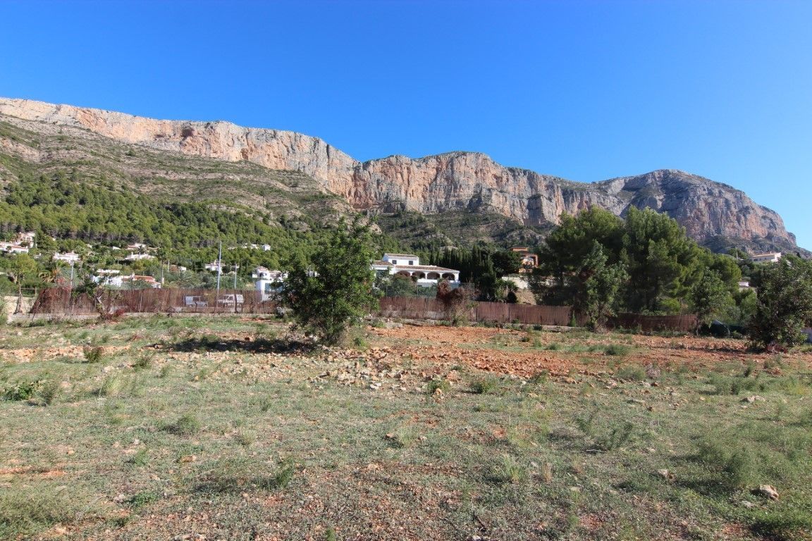  Land in Alicante, Spain No. 136129