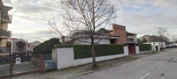 4 rooms Villa in Mezzago, Italy No. 7740 15