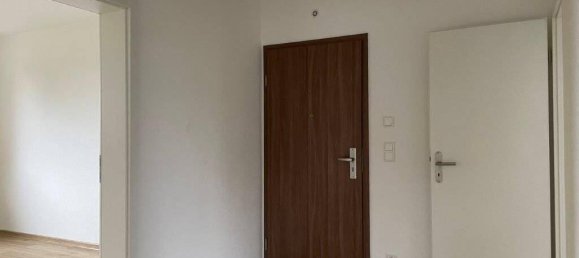 Apartamento de 3 habitaciónes en Leverkusen, Germany No. 8948 2