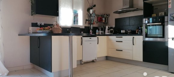 Casa de 4 dormitorios en Ligre, France No. 243932 2