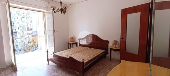 4-Zimmer Wohnung in Naples, Italy, Nr. 37488 12