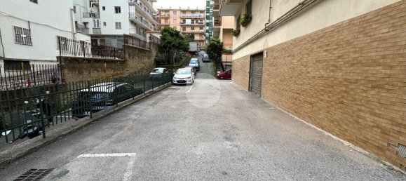 4-Zimmer Wohnung in Naples, Italy, Nr. 37488 32