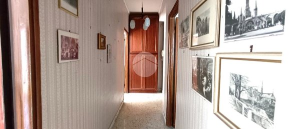 4-Zimmer Wohnung in Naples, Italy, Nr. 37488 18