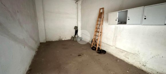 4-Zimmer Wohnung in Naples, Italy, Nr. 37488 35