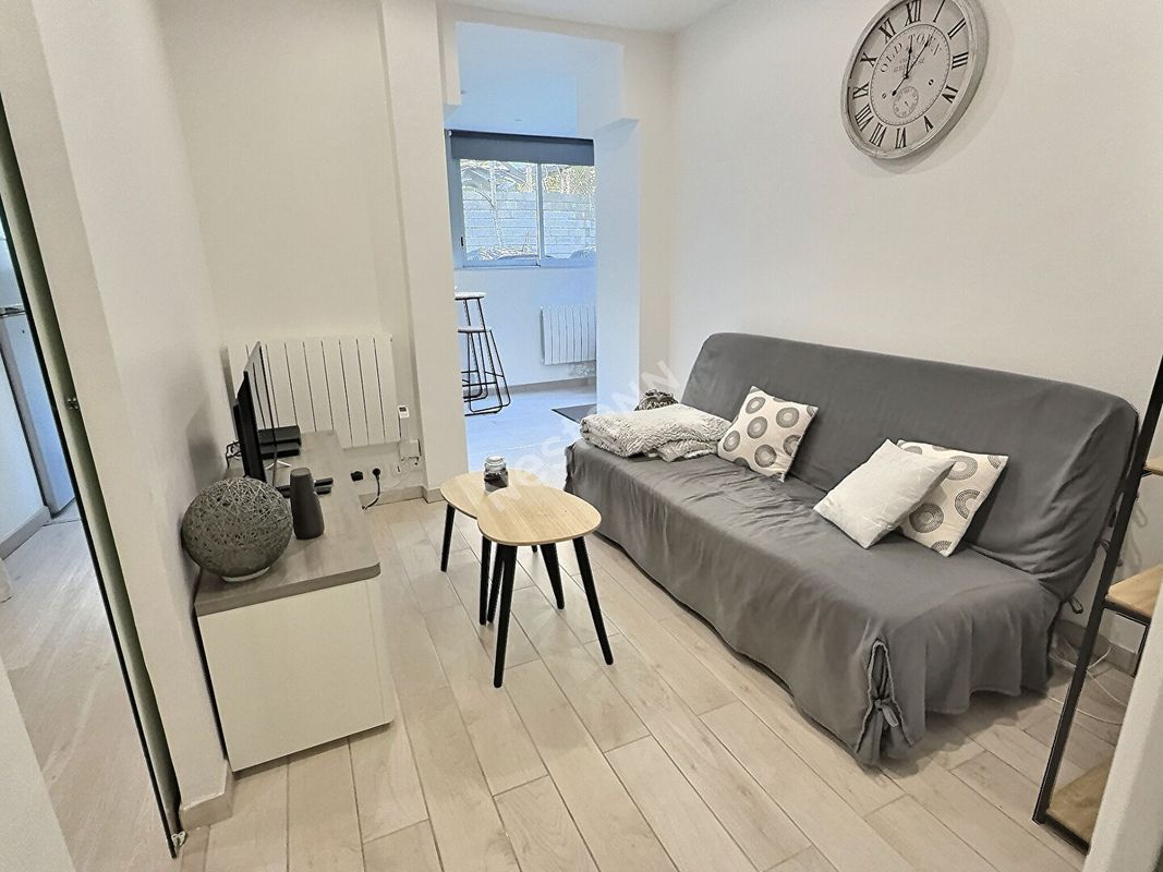 1 bedroom Apartment in Saint-Maurice, France No. 170345