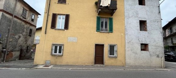 2 rooms Duplex in Varese, Italy No. 67414 16