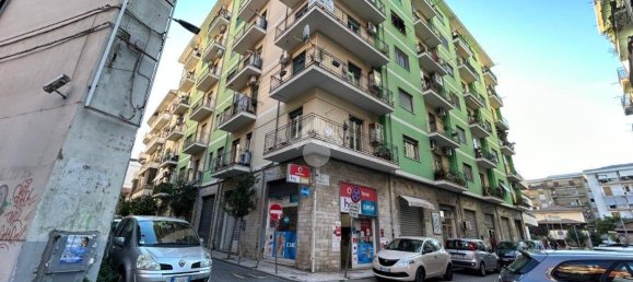 Apartamento de 3 dormitorios en Cosenza, Italy No. 32712 23