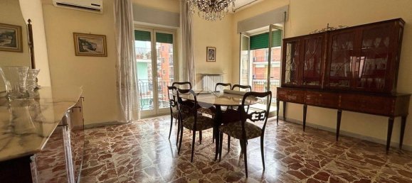 Apartamento de 3 dormitorios en Cosenza, Italy No. 32712 2