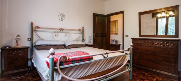 6 bedrooms House in Cesena, Italy No. 347738 2