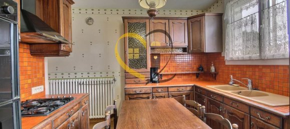 Casa T3 em Saint-Germain-du-Puy, France N.º 76911 2