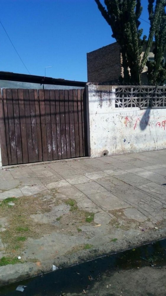  Land in Tres de Febrero, Argentina No. 44554