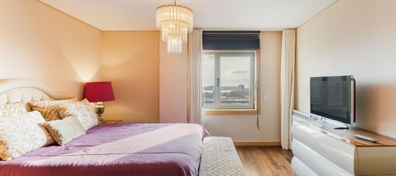 3 bedrooms Apartment in Porto, Portugal No. 97702 18