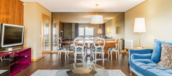 3 bedrooms Apartment in Porto, Portugal No. 97702 10