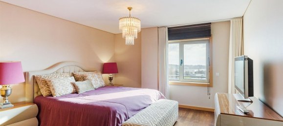 3 bedrooms Apartment in Porto, Portugal No. 97702 16