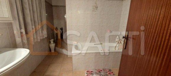 3 Schlafzimmer Haus in Paderne, Portugal, Nr. 57684 21