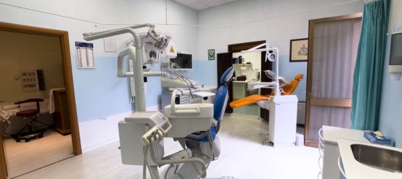 3 rooms Apartment in Dormelletto, Italy No. 129768 3