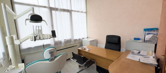 3 rooms Apartment in Dormelletto, Italy No. 129768 12