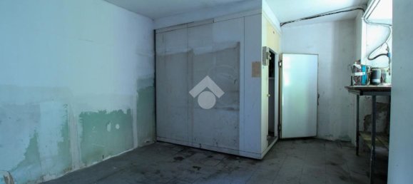 Gewerbliche Immobilie in Sirtori, Italy 150m², Nr. 78326 9