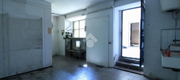 Gewerbliche Immobilie in Sirtori, Italy 150m², Nr. 78326 10