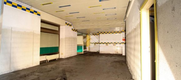 Gewerbliche Immobilie in Sirtori, Italy 150m², Nr. 78326 2