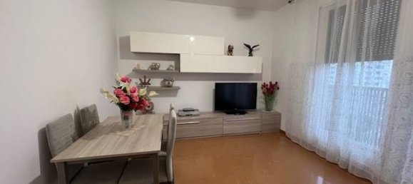 3 rooms Apartment in Milan, Italy No. 242438 8