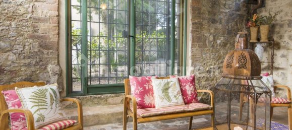 8 bedrooms Villa in Siena, Italy No. 1887 15