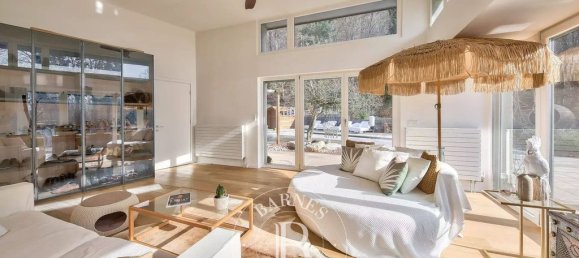 6 chambres Maison à Jouy-en-Josas, France No. 184409 12