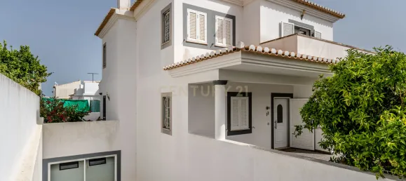 4 غرف نوم فيلا في Alvor, Portugal رقم 26970 34